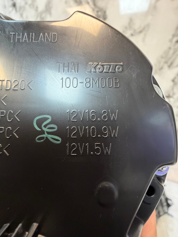چراغ جلو YAMAHA Xsr 155 ساخت اندونزی اصل کد 202114