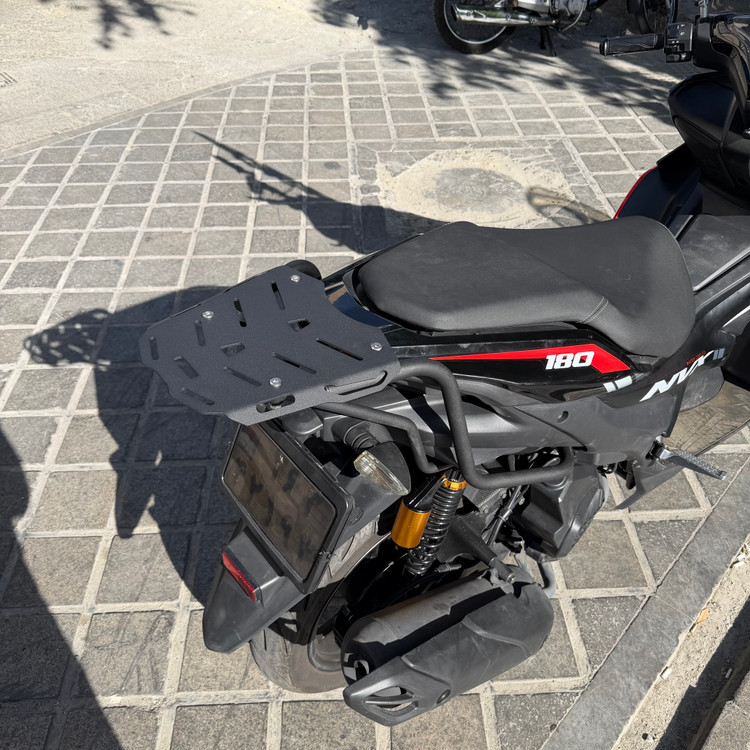 ترکبند / براکت نگهدارنده صندوق عقب YAMAHA Aerox اصل کد 201404