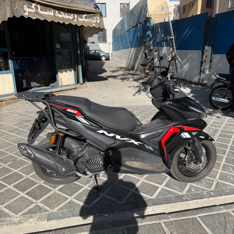 ترکبند / براکت نگهدارنده صندوق عقب YAMAHA Aerox اصل کد 201404