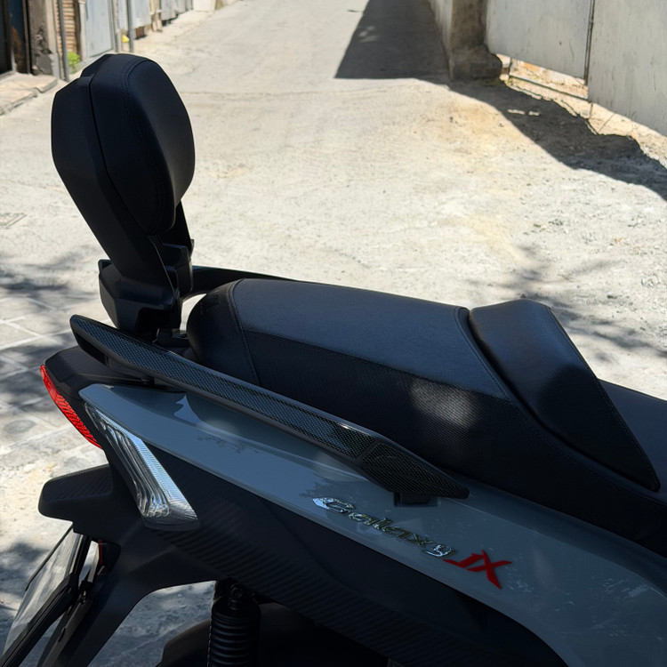 پشت زین / تکیه گاه سرنشین جویمکس Sym Joymax GP کد 000016