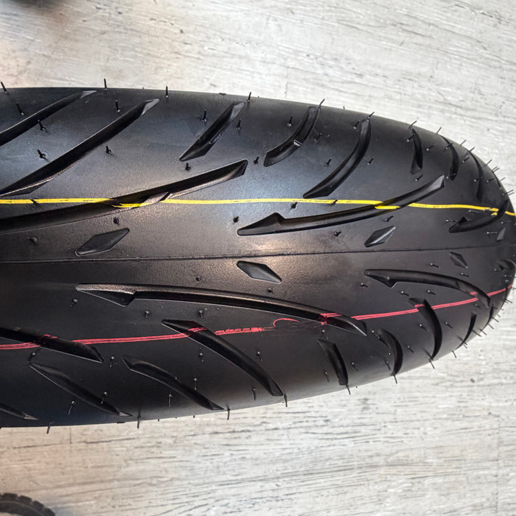 لاستیک میتاس 120/70/15 گل شلوغ تورینگ فورس / MITAS TOURING FORCE SC / ساخت اروپا کشور اسلوونی اصل / مناسب چرخ جلوJr300/ Xmax کد 200550
