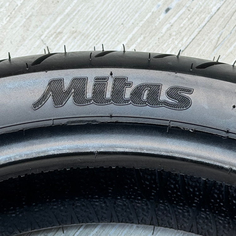 لاستیک میتاس 120/70/15 گل شلوغ تورینگ فورس / MITAS TOURING FORCE SC / ساخت اروپا کشور اسلوونی اصل / مناسب چرخ جلوJr300/ Xmax کد 200550
