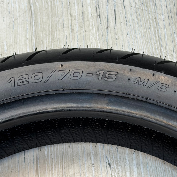 لاستیک میتاس 120/70/15 گل شلوغ تورینگ فورس / MITAS TOURING FORCE SC / ساخت اروپا کشور اسلوونی اصل / مناسب چرخ جلوJr300/ Xmax کد 200550