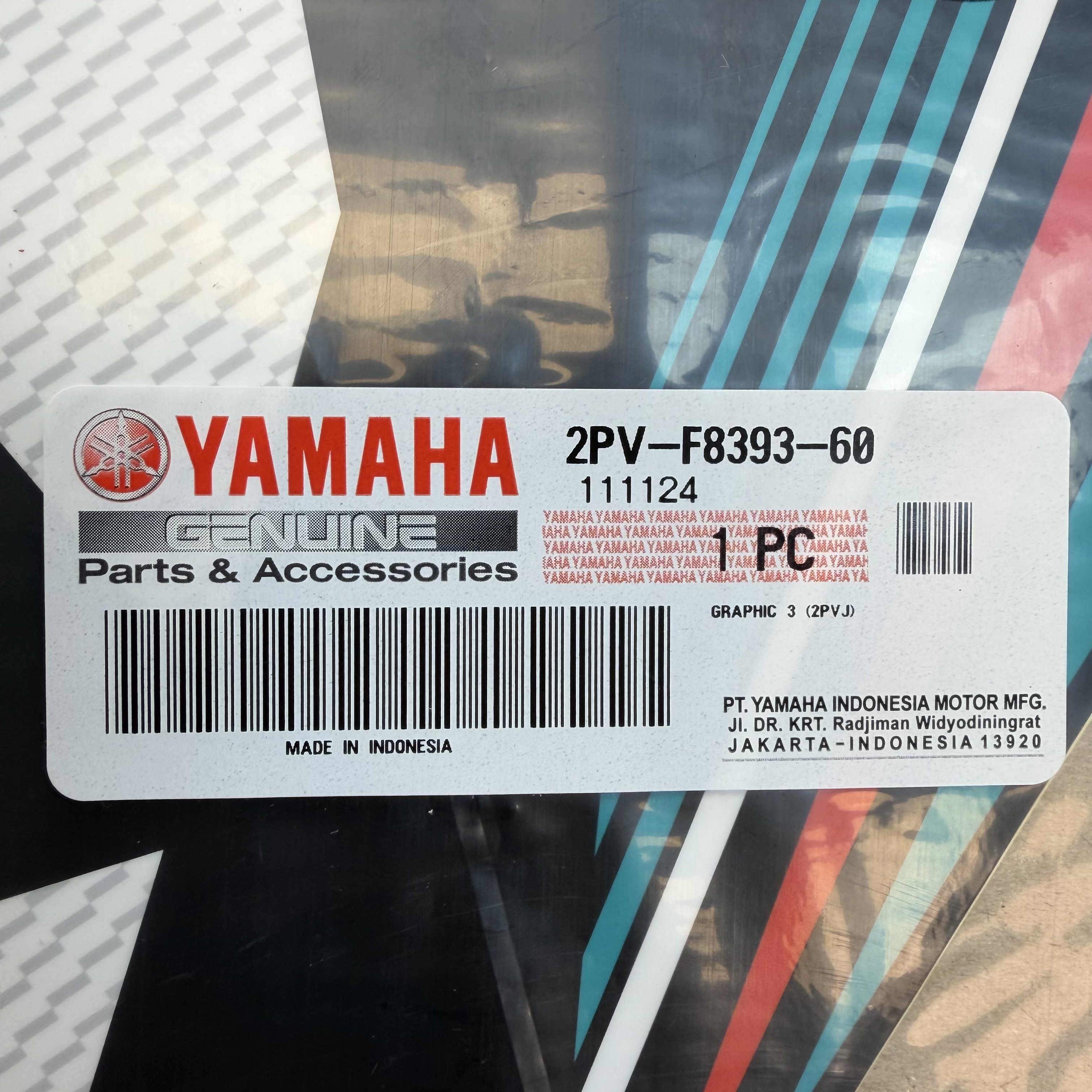 استیکر/برچسب فلاپ راهنما مشکی YAMAHA Mx King سمت چپ ساخت اندونزی اصل کد 202197