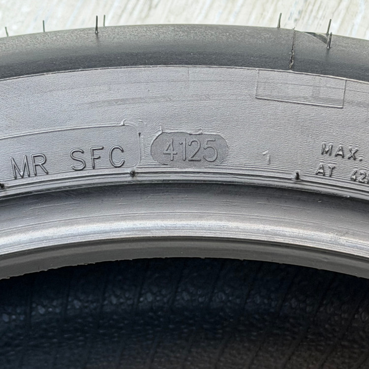 لاستیک میتاس 180/55/17 گل خلوت اسپرت فورس / MITAS SPORT FORCE / ساخت اروپا کشور اسلوونی اصل / مناسب چرخ عقب کد ۲۰۰۷۵۹