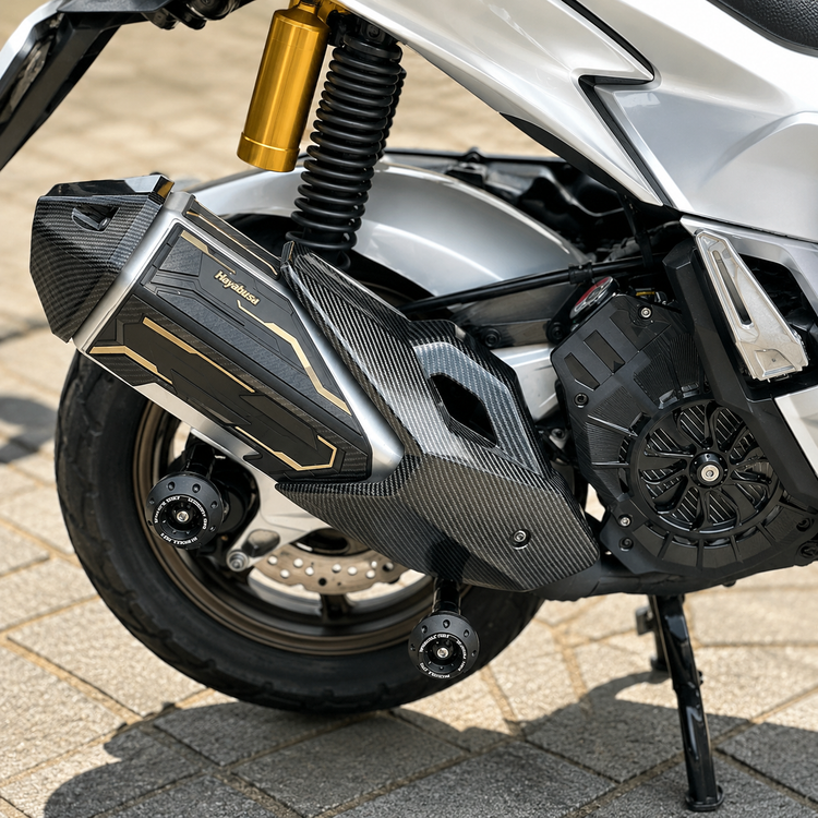 کاور اگزوز کربن HONDA ADV160 ساخت تایلند اصل کد ۲۰۱۰۶۸