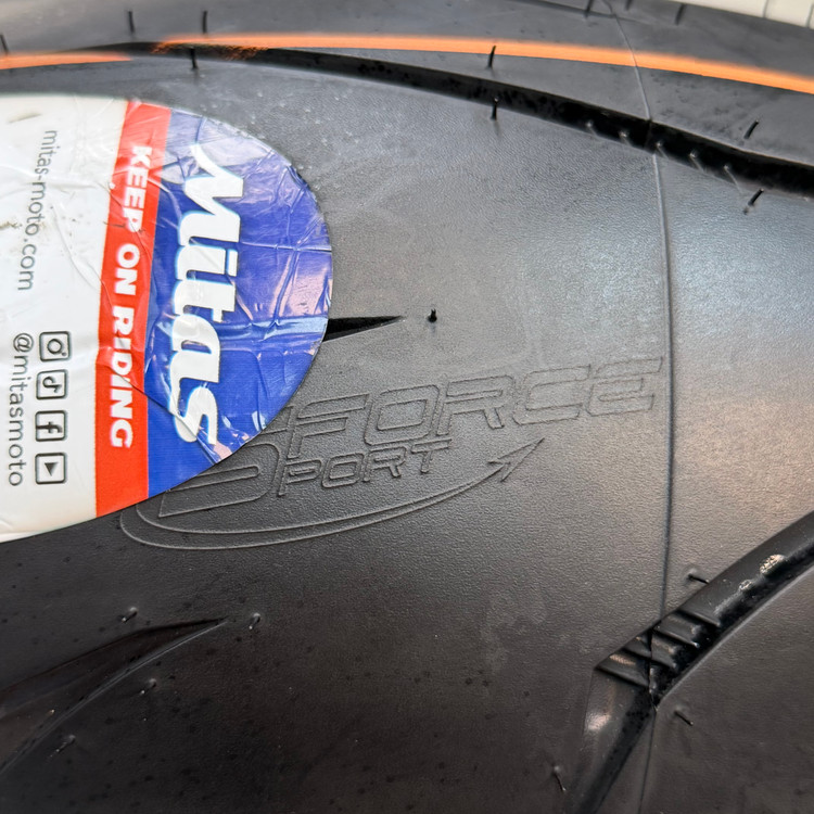لاستیک میتاس 190/50/17 گل خلوت اسپرت فورس پلاس / +MITAS SPORT FORCE / ساخت اروپا کشور اسلوونی اصل / مناسب چرخ عقب کد 200724