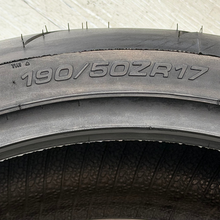 لاستیک میتاس 190/50/17 گل خلوت اسپرت فورس پلاس / +MITAS SPORT FORCE / ساخت اروپا کشور اسلوونی اصل / مناسب چرخ عقب کد 200724