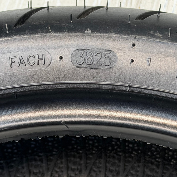 لاستیک میتاس 120/70/14 گل شلوغ تورینگ فورس / MITAS TOURING FORCE SC / ساخت اروپا کشور اسلوونی اصل / جلو Joymax -Aerox / کد 200744