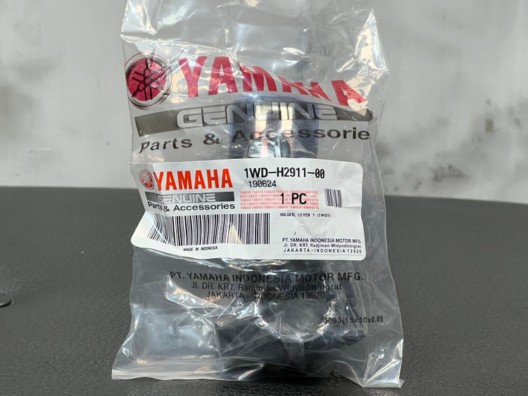 پایه اینه چپ / پایه کتی کلاچ YAMAHA MT25 / R25 / ساخت اندونزی اصل کد 200311
