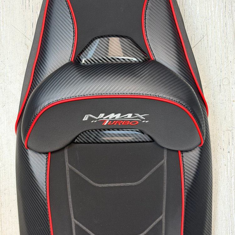 زین اسپرت اسپیشیال خط قرمز کربن YAMAHA Nmax Turbo کد 201885