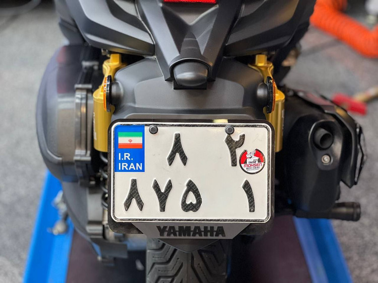 قاب پلاک اسپرت موتورسیکلت مشکی / مناسب تمام موتورهای برند YAMAHA کد 200535
