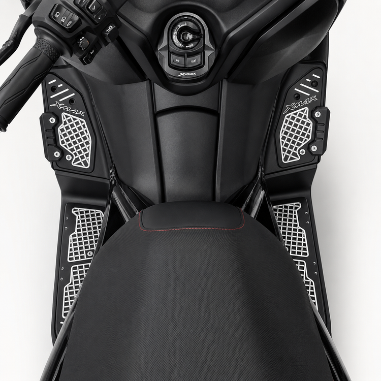 کف پایی اسپرت مشکی نقره ای YAMAHA Xmax GP ساخت ترکیه اصل ۰۰۰۰۳۴