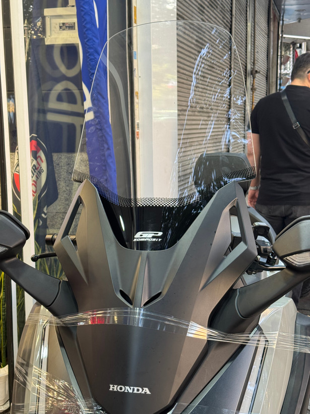 طلق شفاف HONDA Forza 250/350 GP 62cm ساخت ترکیه اصل کد ۲۰۲۱۶۲