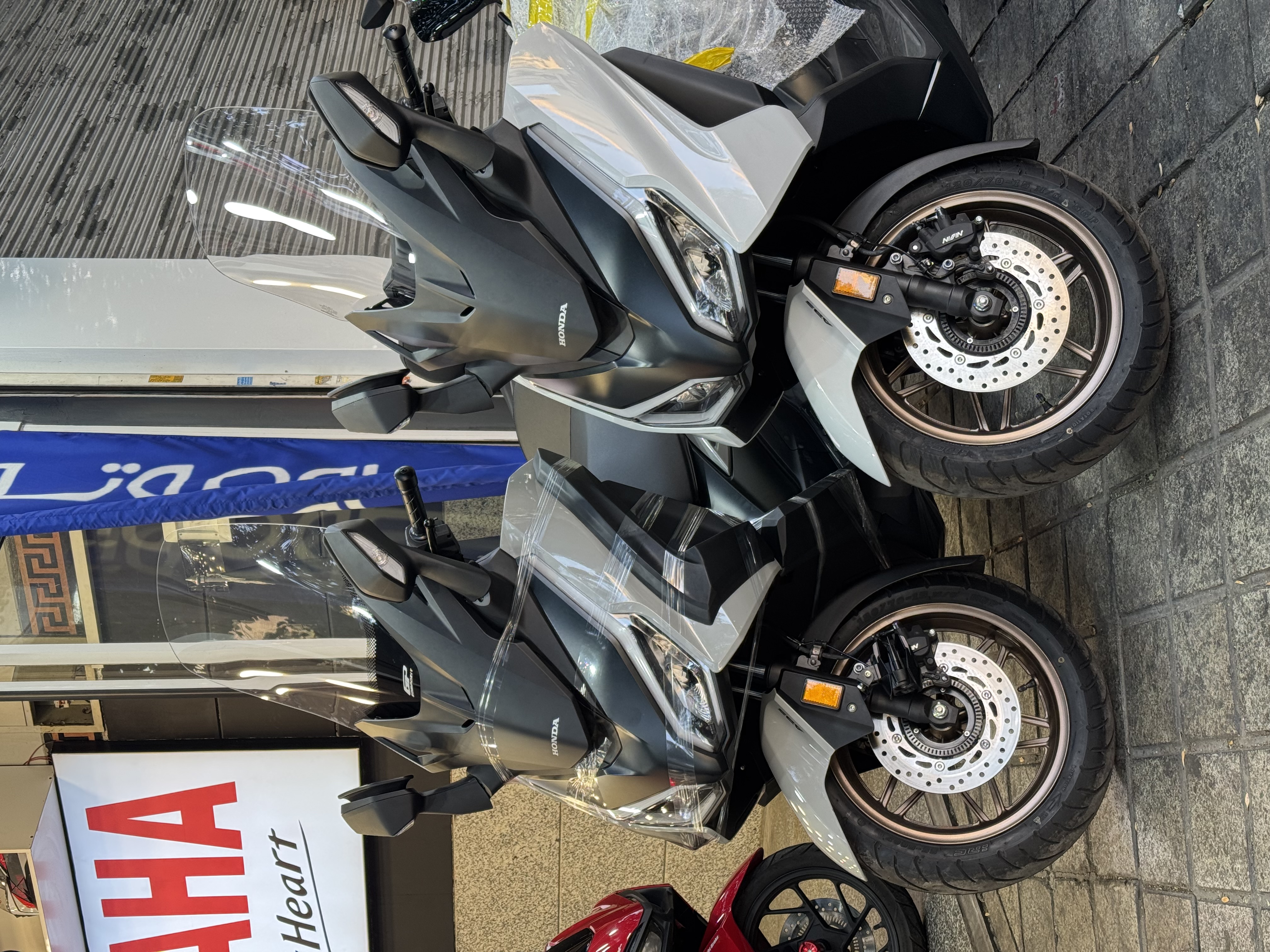 طلق شفاف HONDA Forza 250/350 GP 62cm ساخت ترکیه اصل کد ۲۰۲۱۶۲