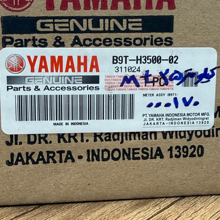 کیلومتر کامل YAMAHA R25 MT25 بدون ABS ساخت اندونزی اصل کد 000170