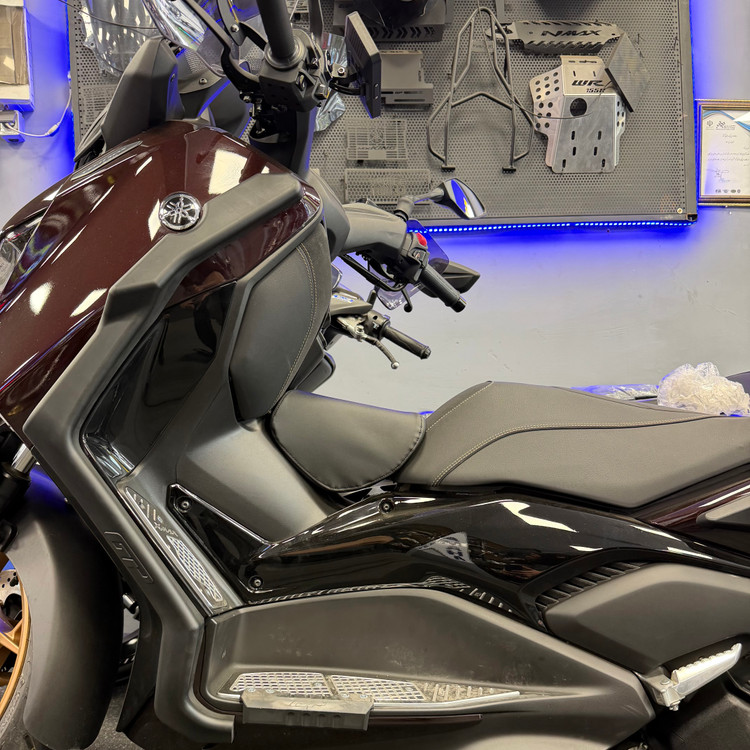 زین کودک مناسب YAMAHA Xmax کد 201864
