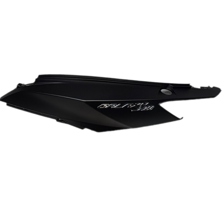فلاپ گیتاری مشکی مات چپ SYM J200 ساخت تایوان اصل کد 200820