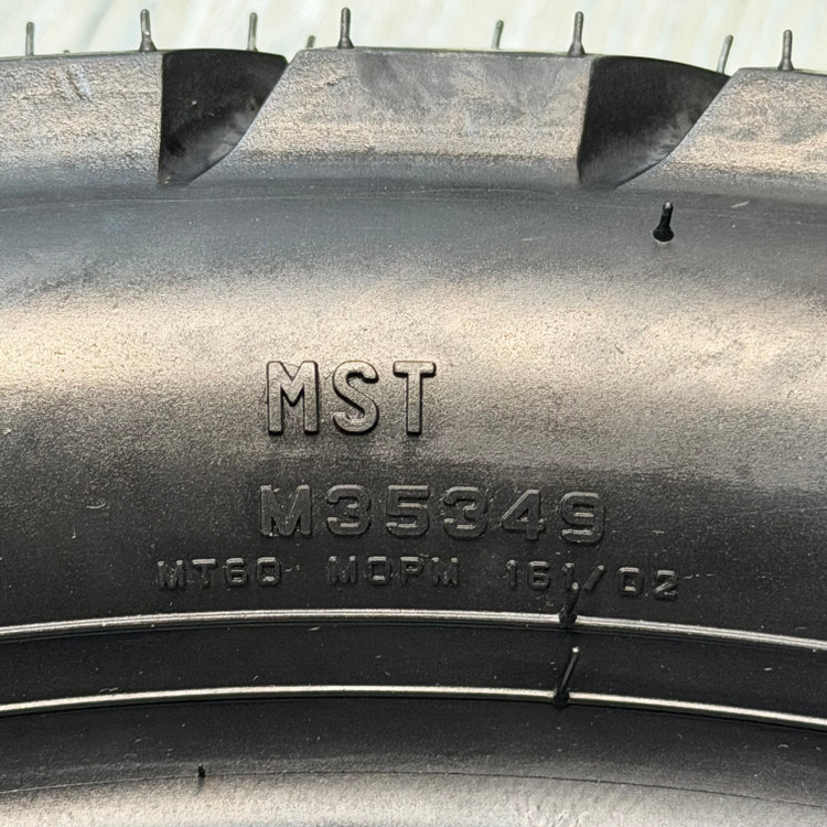 لاستیک پیرلی ادونچر 140/80/17 / ساخت کشور برزیل اصل PIRELLI MT60 کد ۲۰۱۳۲۶