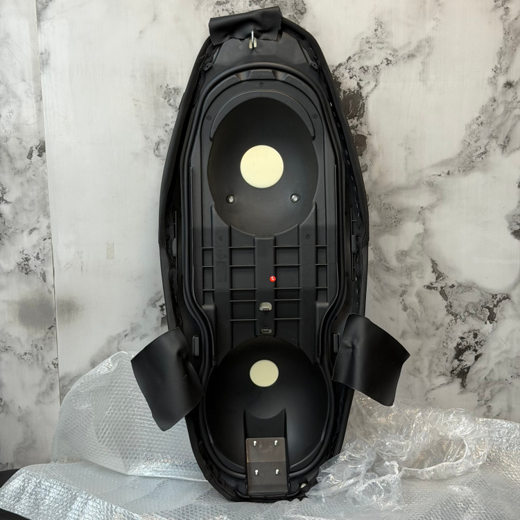 زین استیل اسپرت (اسپشیال) کامفورت YAMAHA Xmax New Face کد 000197