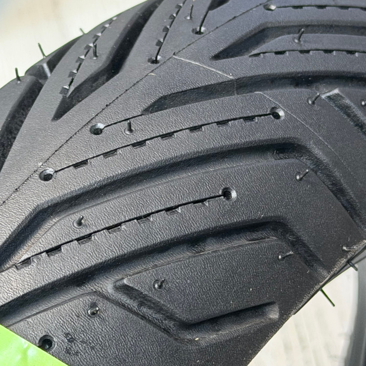 ست لاستیک میشلن عقب و جلو انمکس و هاسکی سیتی گریپ2/ 110/70/13 + 130/70/13 NMAX MICHELIN / ساخت اروپا کشور صربستان اصل