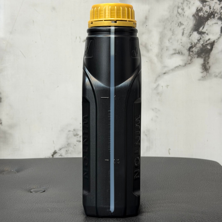 روغن موتور وینتون WINTON 20W50 SL 1.3L مخصوص موتور های دنده ای تحت لیسانس کانادا اصل کد 202367