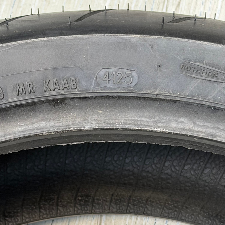 لاستیک میتاس 180/55/17 گل شلوغ تورینگ فورس / MITAS TOURING FORCE SC / ساخت اروپا کشور اسلوونی اصل / مناسب چرخ عقب کد 200593