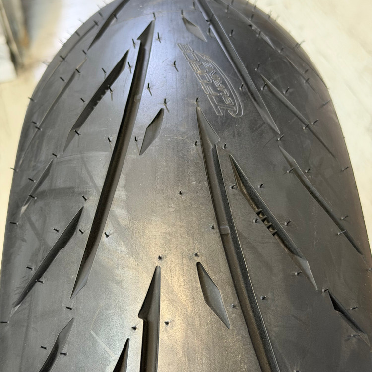 لاستیک میتاس 180/55/17 گل شلوغ تورینگ فورس / MITAS TOURING FORCE SC / ساخت اروپا کشور اسلوونی اصل / مناسب چرخ عقب کد 200593