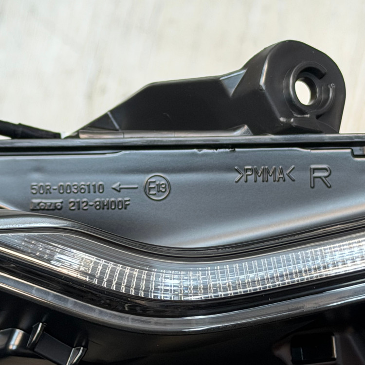 چراغ جلو سمت راست YAMAHA R15 ساخت اندونزی اصل کد 201992
