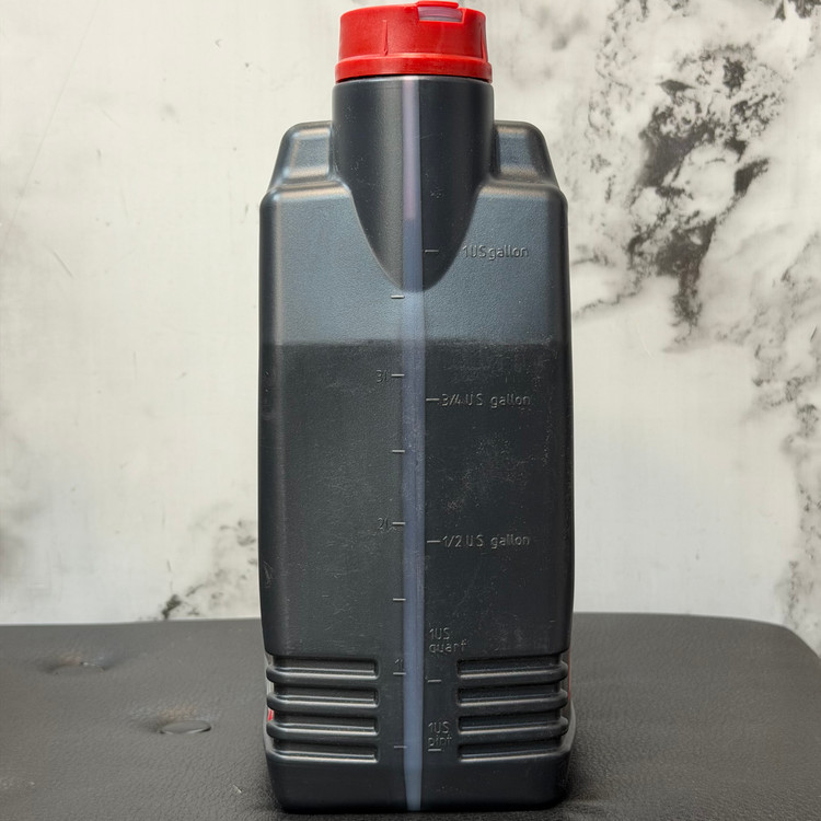 روغن موتور موتول 4 لیتری مخصوص موتور های دنده ای MOTUL 10W40 مدل 7100 / ساخت ایتالیا اصل کد 200777