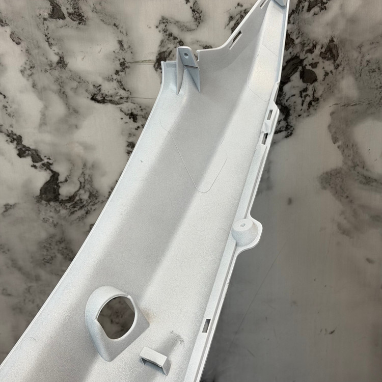 فلاپ زیر زین / گیتاری سمت راست سفید SYM Joymax ساخت تایوان اصل کد 202009