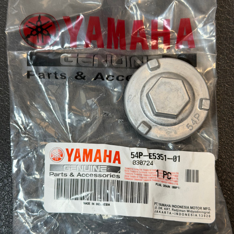 پیچ بزرگه تخلیه روغن YAMAHA Nmax Aerox / ساخت اندونزی اصل کد 200202
