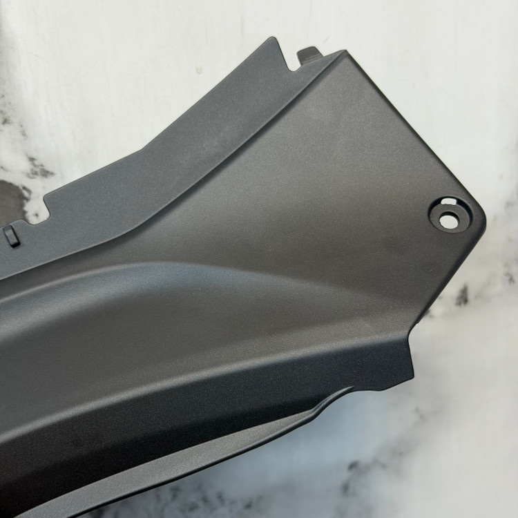 فلاپ بین زین ذغالی YAMAHA MT25 / R25 ساخت اندونزی کد 000160