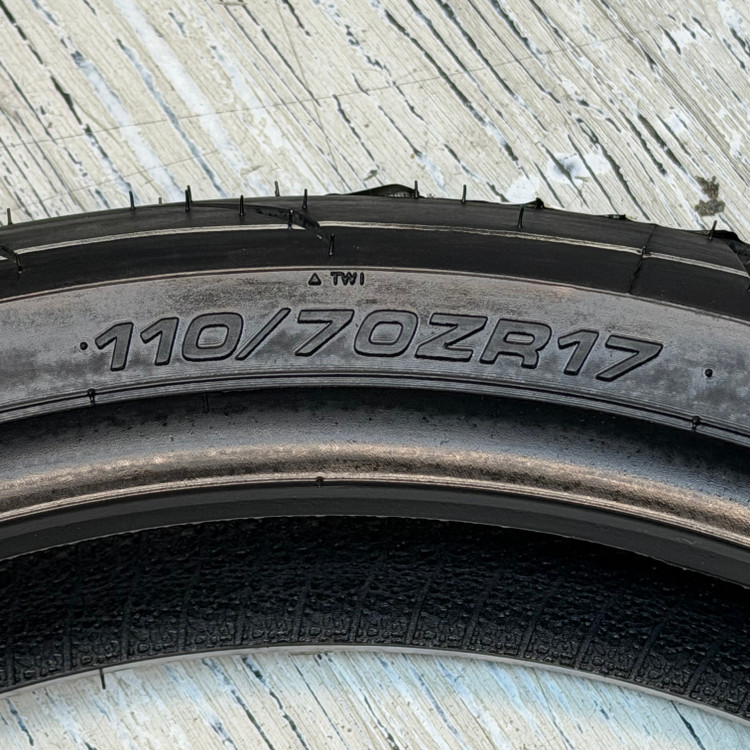 لاستیک میتاس اسپرت اسپرت فورس 110/70/17 + MITAS SPORT FORCE ساخت اروپا کشور اسلوونی گل خلوت کد ۲۰۰۷۴۶