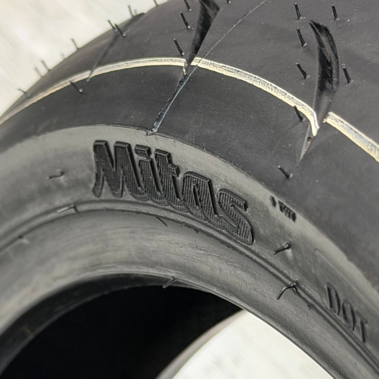 لاستیک میتاس اسپرت اسپرت فورس 110/70/17 + MITAS SPORT FORCE ساخت اروپا کشور اسلوونی گل خلوت کد ۲۰۰۷۴۶