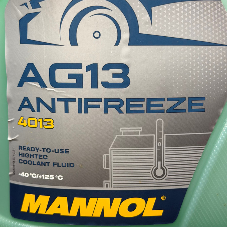 کولانت ضدیخ ضدجوش خودرو مانول 5 لیتر MANNOL COOLANT Antifreeze G13 4013 رنگ سبز ساخت آلمان اصل کد ۲۰۱۶۶۴