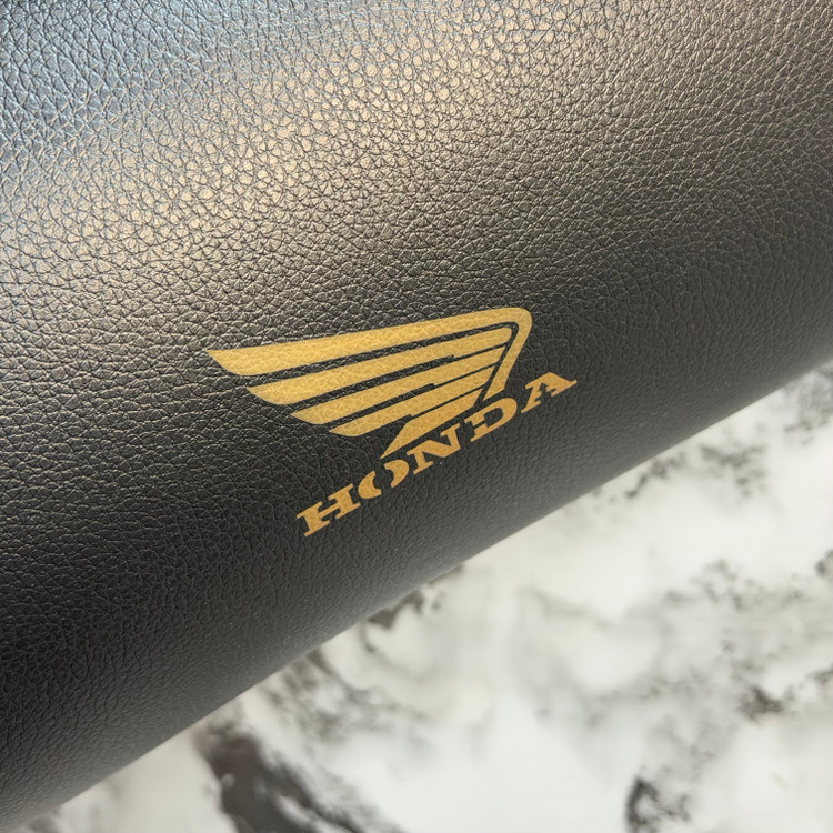 پشت زین متحرک هوندا HONDA ADV160 کد ۲۰۱۴۲۵