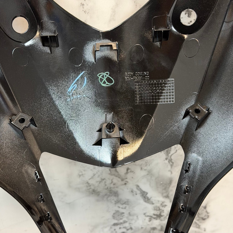 فلاپ بالا چراغ YAMAHA R15 مشکی براق ساخت اندونزی اصل کد 202020