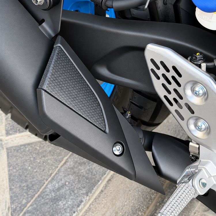 کاور اگزوز (گلویی) اگزوزYAMAHA R25 / MT25 / R3 ساخت اندونزی اصل کد 201501