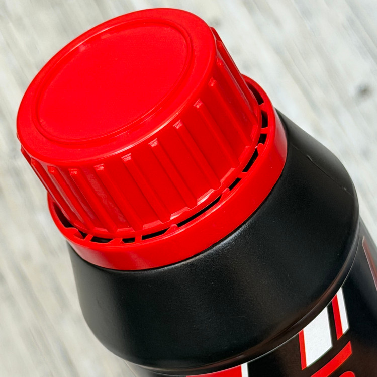 روغن مخصوص کمک فنر جلو YSS Fork Fluid 15W حجم 250ml ساخت تایلند اصل کد ۲۰۰۸۶۹