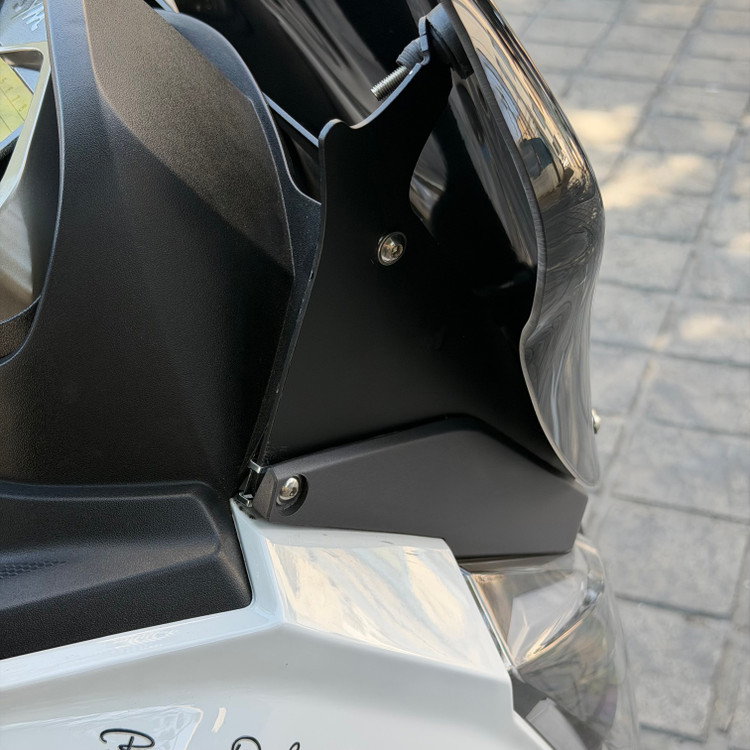 طلق شفاف GP Kompozit SYM J200 65CM ساخت ترکیه اصل کد 201846