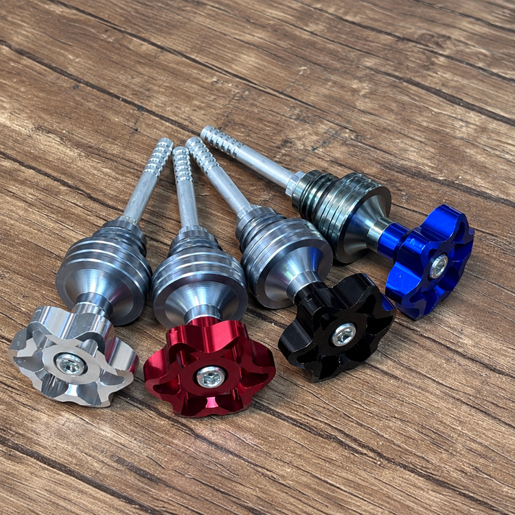 درب گیج روغن اسپرت CNC YAMAHA Nmax / R25 / MT25 / R3 / درجه 1 کد 000091