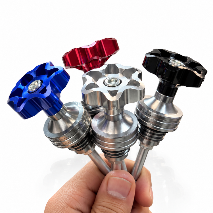 درب گیج روغن اسپرت CNC YAMAHA Nmax / R25 / MT25 / R3 / درجه 1 کد 000091