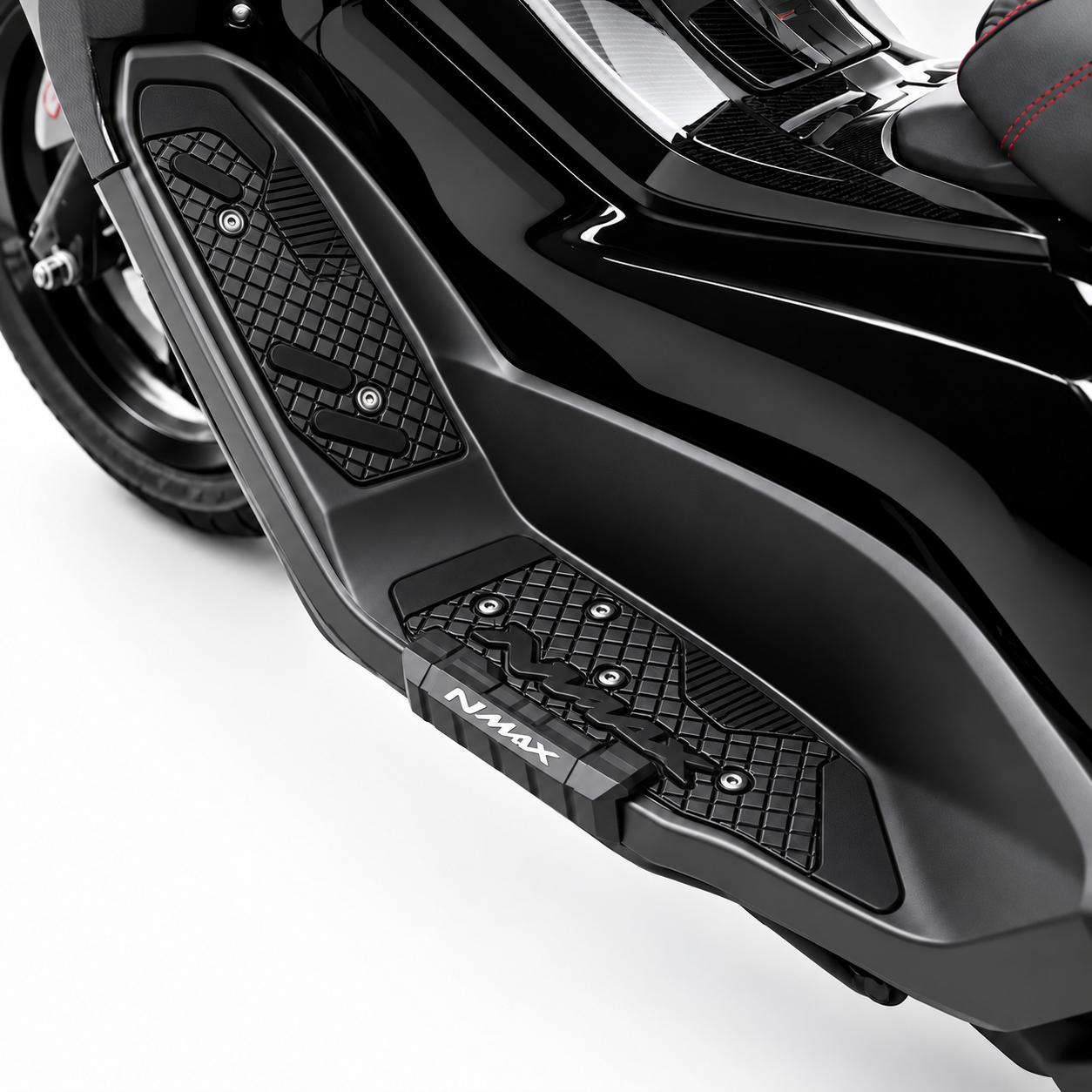 کف پایی اسپرت مشکی YAMAHA Nmax Turbo مخصوص اتاق جدید کد 201403